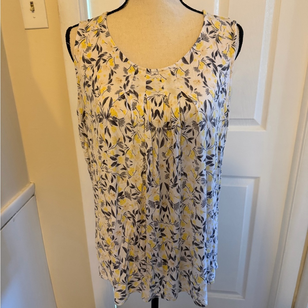 Croft & Barrow Floral Sleeveless Blouse - Yellow and Black